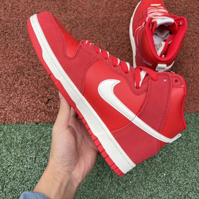 Nike Dunk High First Use Red