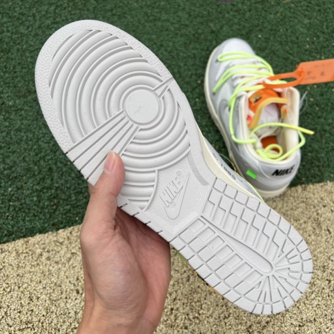 Off-White™ x Nike SB Dunk Low The 43
