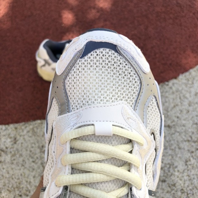 Adidas Response CL Bad Bunny