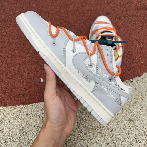 Off-White™ x Nike SB Dunk Low The 44