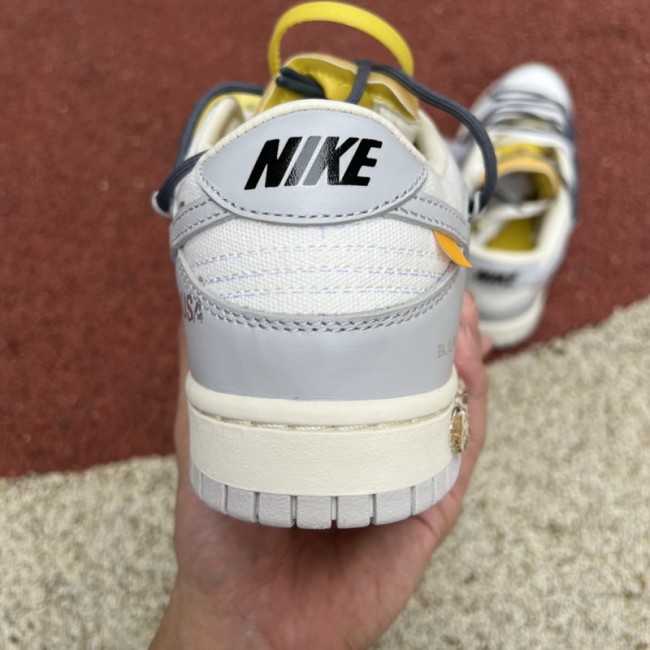 Off-White™ x Nike SB Dunk Low The 41