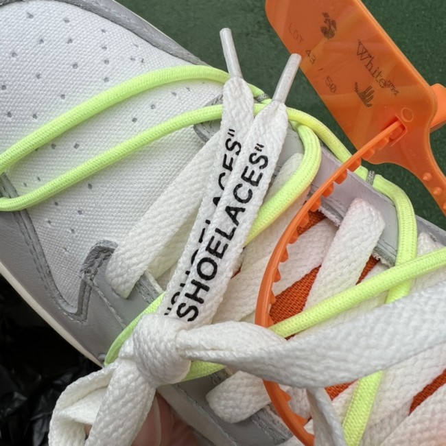 Off-White™ x Nike SB Dunk Low The 43
