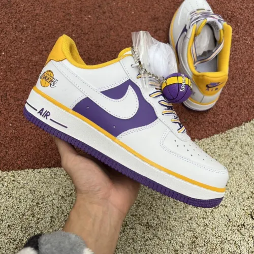 NIke Air Force 1 '07