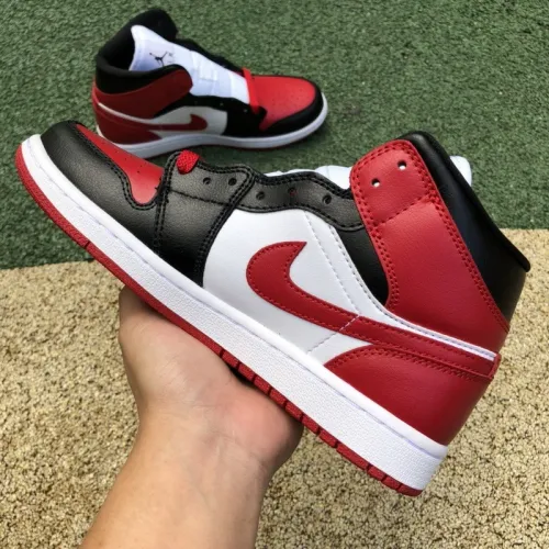 Air Jordan 1 Mid Alternate Bred Toe