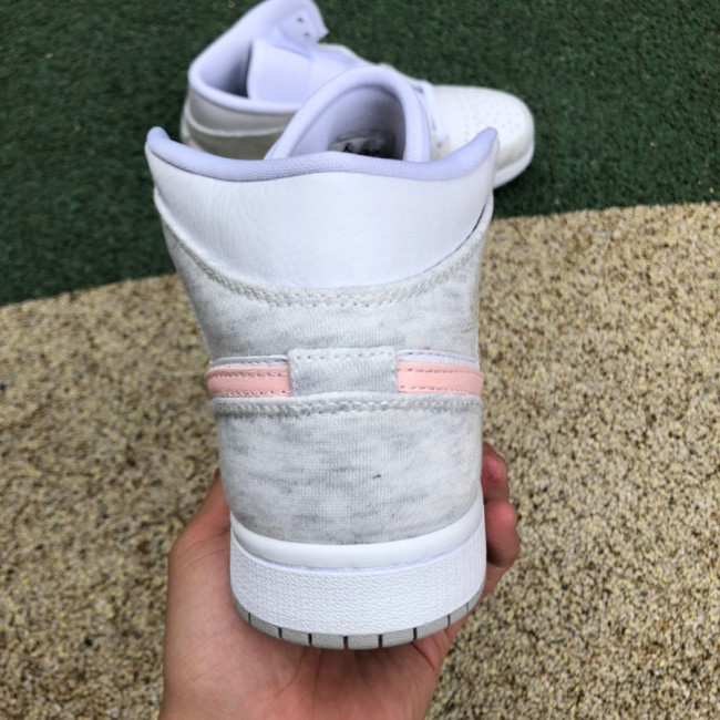 Air Jordan 1 Mid SE Light Iron Ore (W)