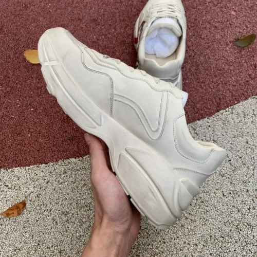 Gucci Shoes-3
