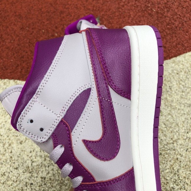 Air Jordan 1 Mid Magenta