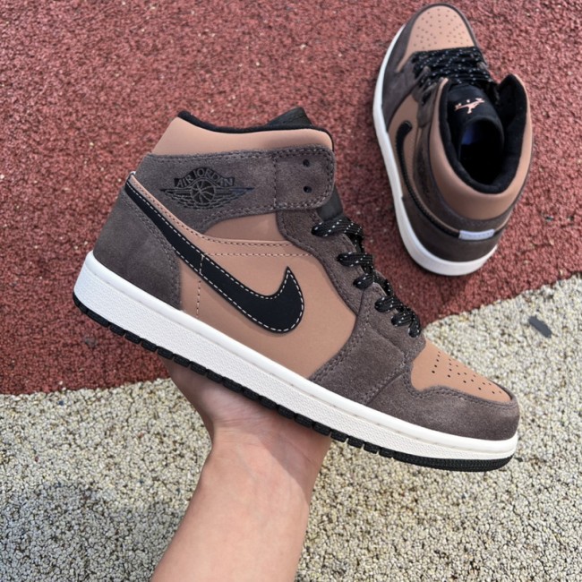 Air Jordan 1 Mid SE Dark Chocolate