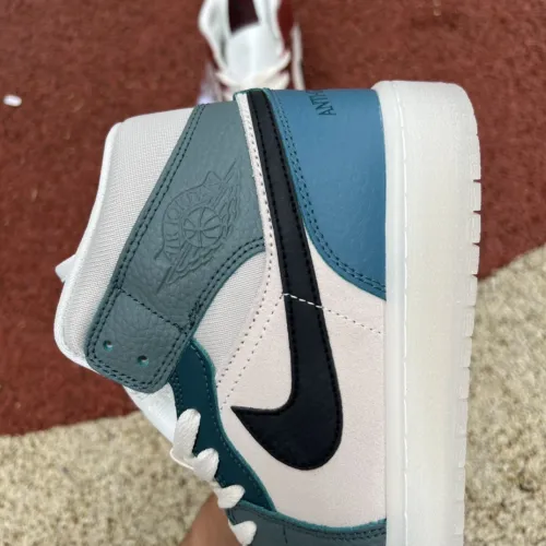 Air Jordan 1 Mid Anti-Gravity Machines