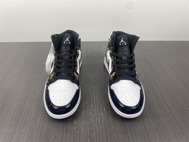Air Jordan 1 Mid Shoes