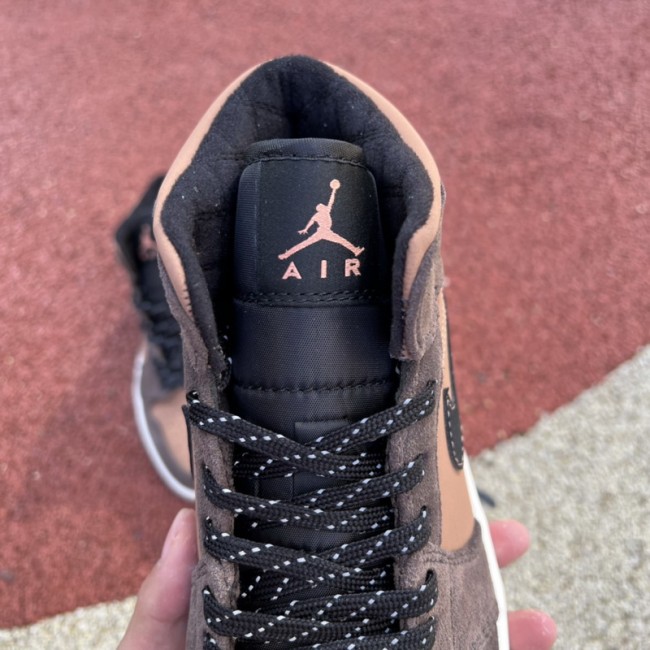 Air Jordan 1 Mid SE Dark Chocolate