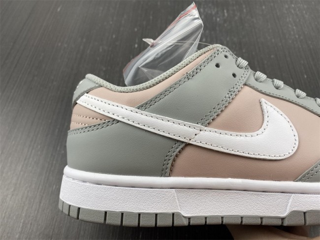 Nike Dunk Low Pink Oxford (W)