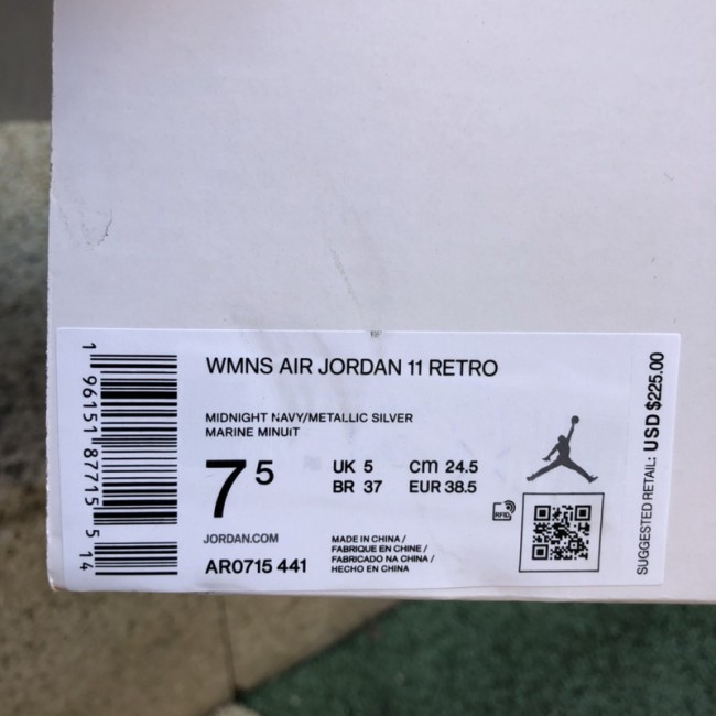Air Jordan 11 Retro Velvet Midnight Navy (W)