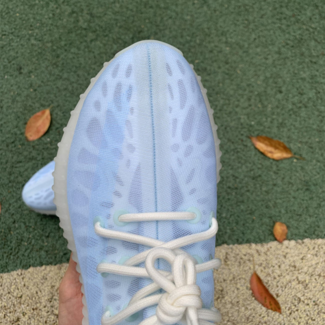 Yeezy Boost 350 V2 Mono Ice GW2869
