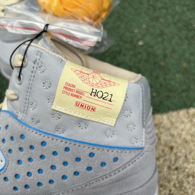 Air Jordan 2 Retro Union Grey Fog