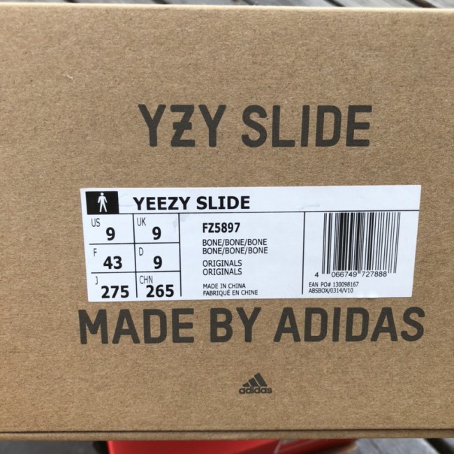 Yeezy Slide Bone (2022 Restock) FZ5897