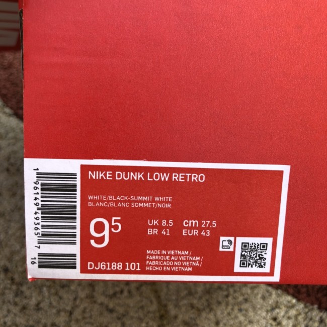 Nike Dunk Low Reverse Panda
