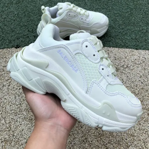 Balenciaga Triple S 