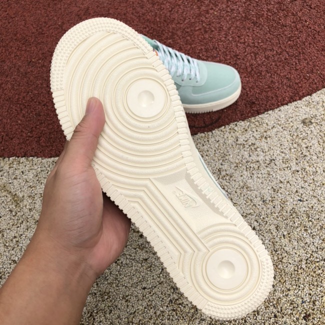 Nike Air Force 1 Low '07 LV8 Certified Fresh Enamel Green