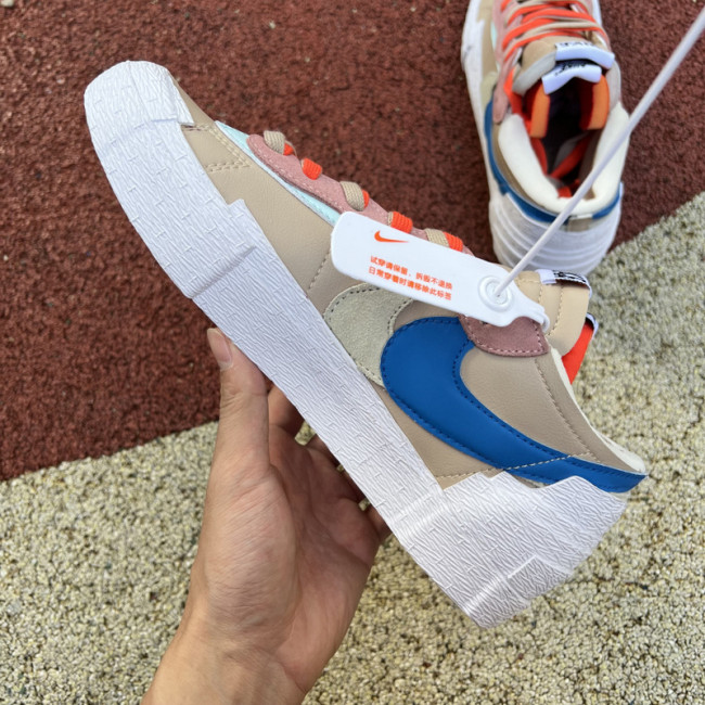 Nike Blazer Low sacai KAWS