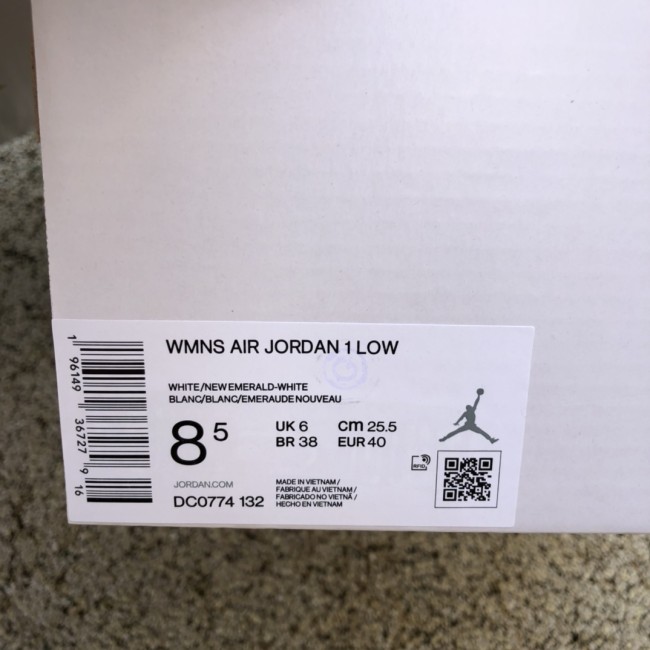 Air Jordan 1 Retro Low New Emerald (W)