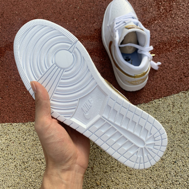 Air Jordan 1 Retro Low shoes