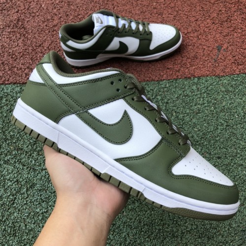Nike Dunk Low Medium Olive (W)