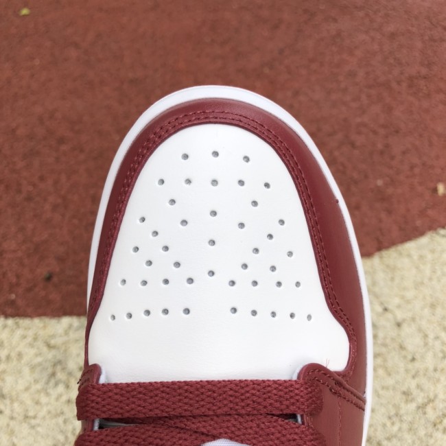 Air Jordan 1 Retro Low