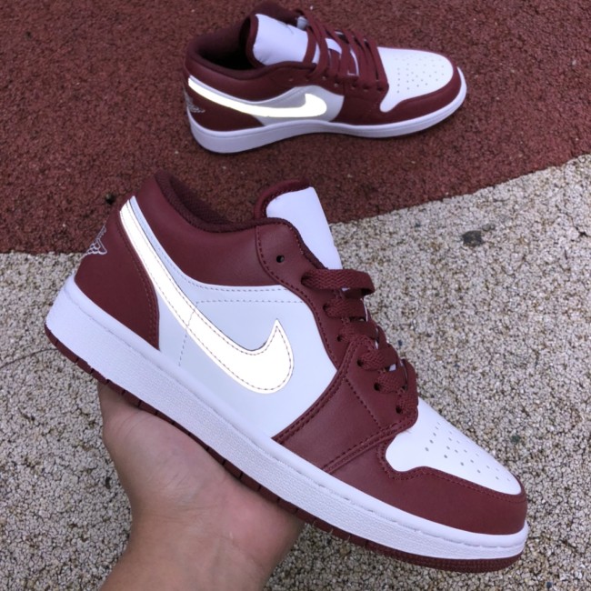 Air Jordan 1 Retro Low