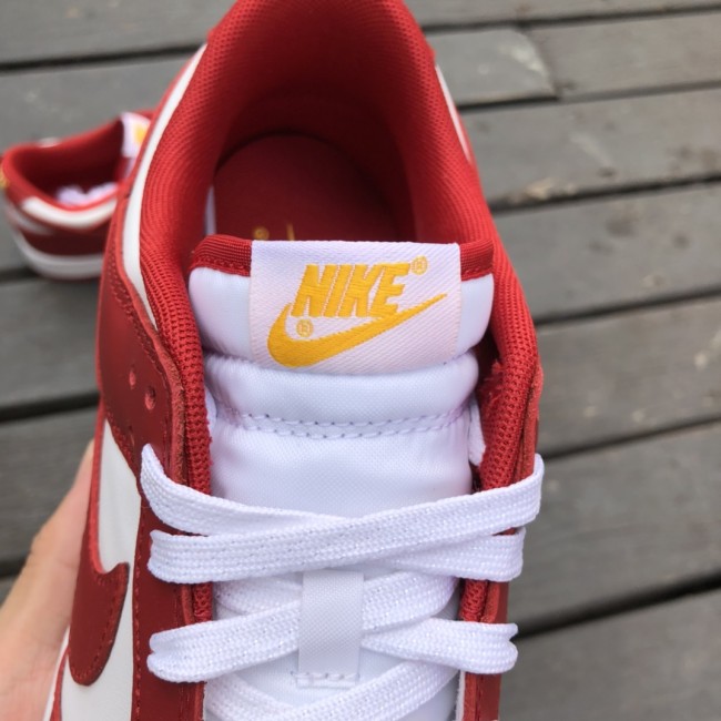 Nike Dunk Low Retro Gym Red