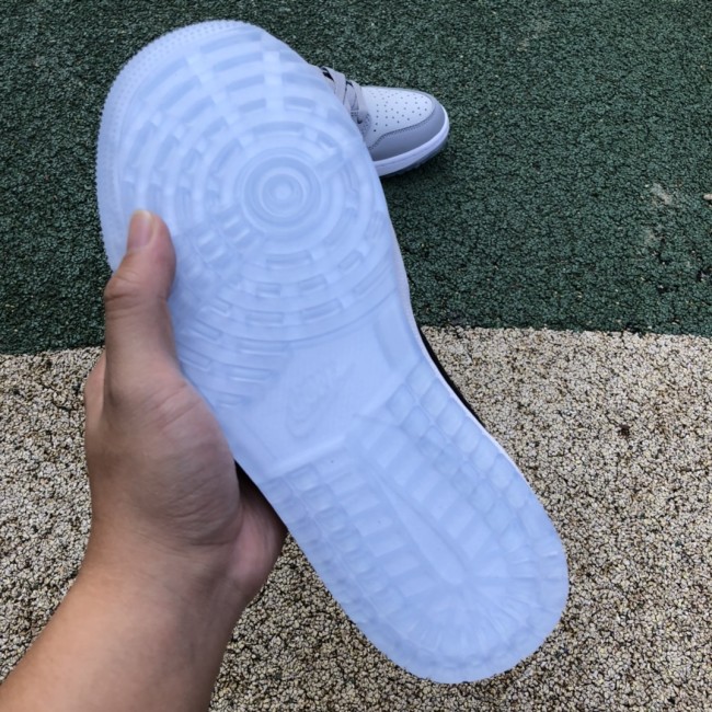 Air Jordan 1 Retro Low Golf Wolf Grey