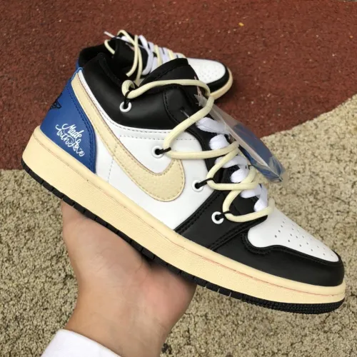Air Jordan 1 Retro Low