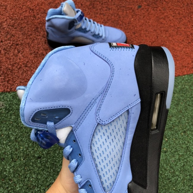 Air Jordan 5  “UNC