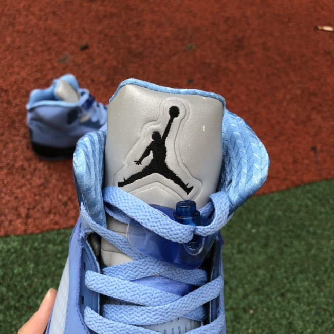 Air Jordan 5  “UNC