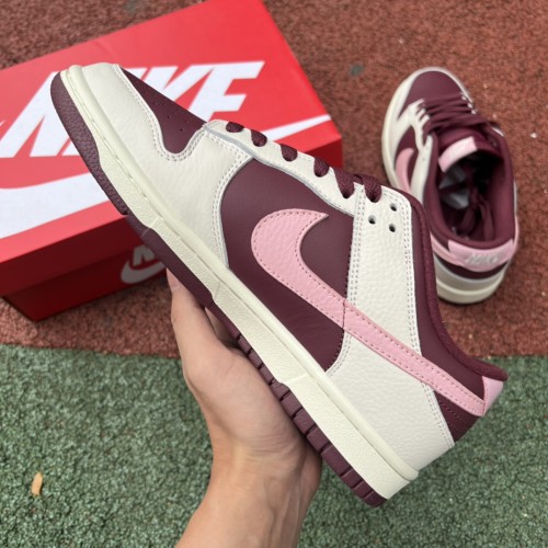 Dunk Low “Valentine's Day”