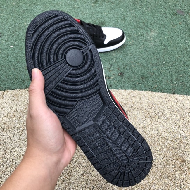 Air Jordan 1 Retro Low White Toe