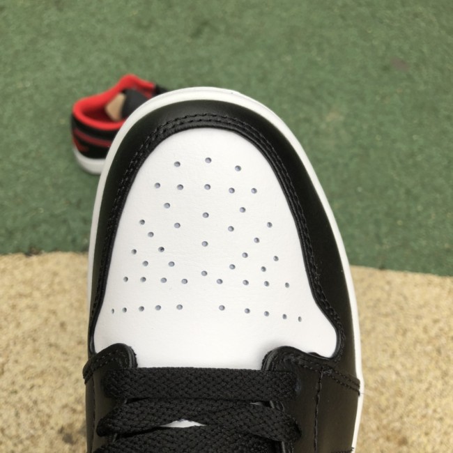 Air Jordan 1 Retro Low White Toe
