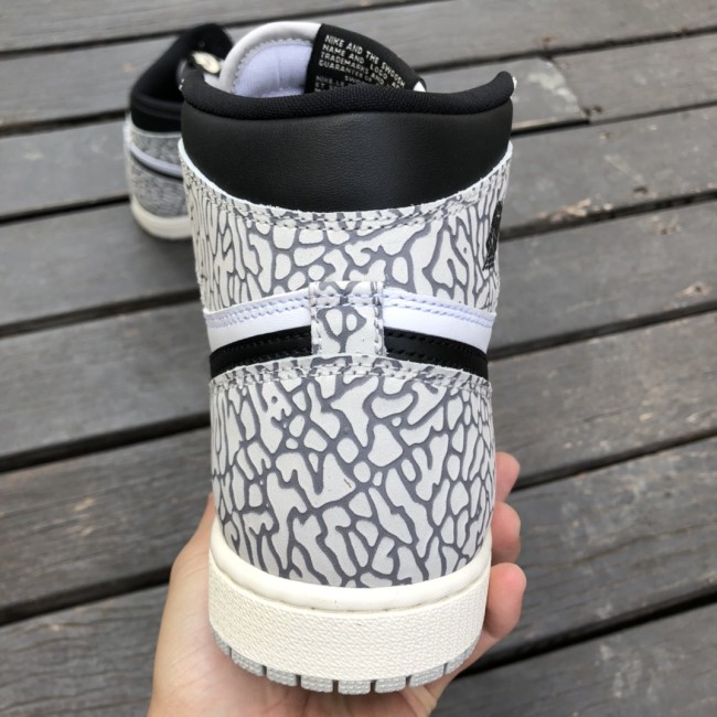 Air Jordan 1 Retro High OG “White Cement”“Elephant Print”