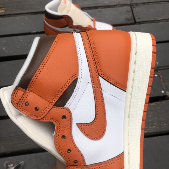 Air Jordan 1 Retro High OG Starfish (W)