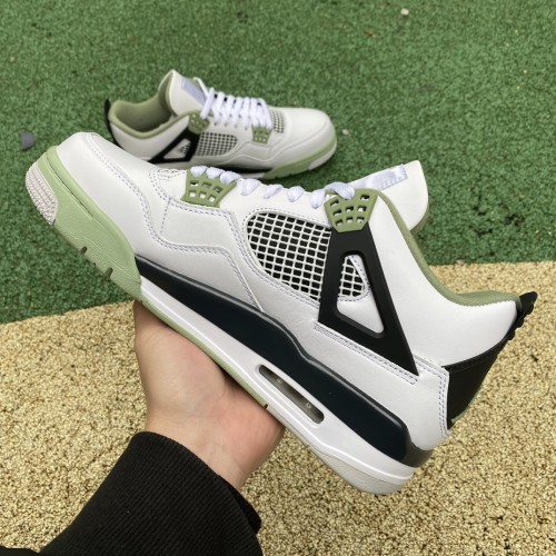 Air Jordan 4 WMNS “Seafoam”