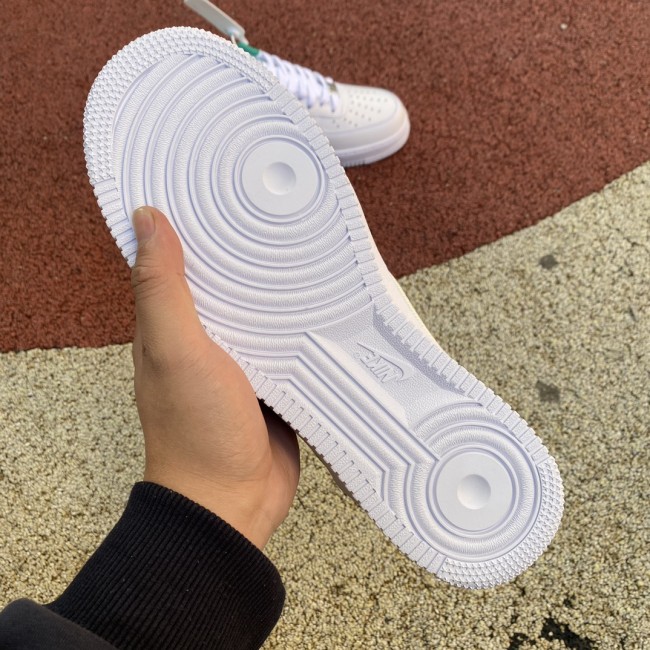 Nike Air Force 1 '07