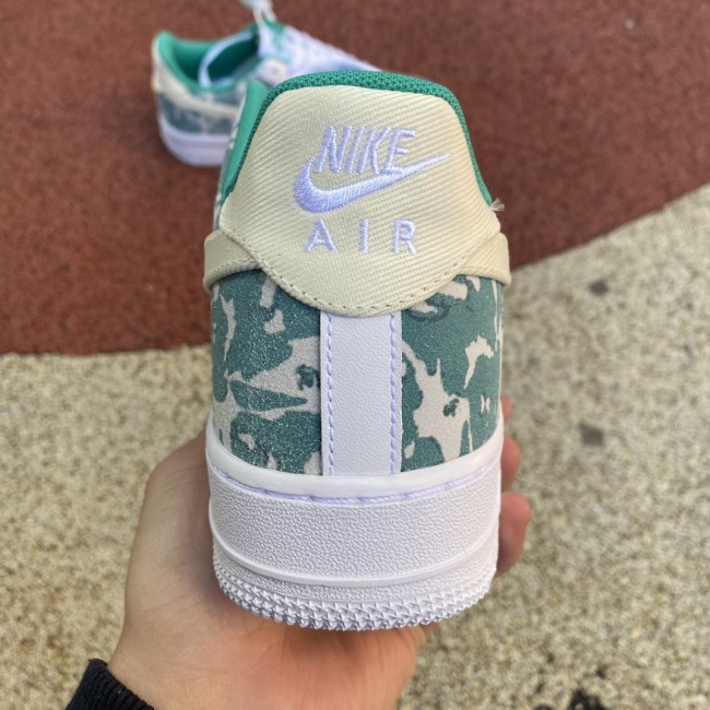 Nike Air Force 1 '07