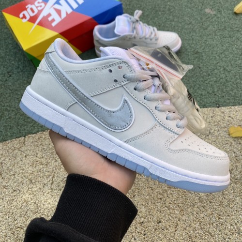 Nike SB Dunk Low White Lobster (Friends and Family)