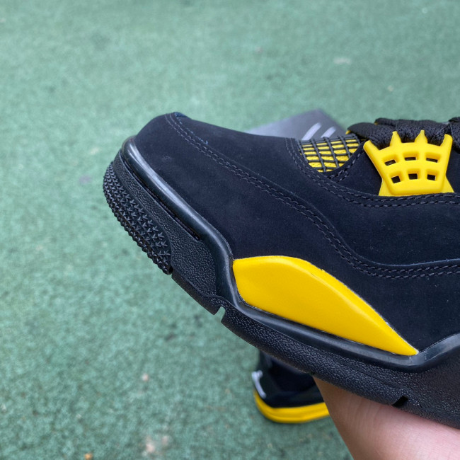 Jordan 4 Retro Thunder