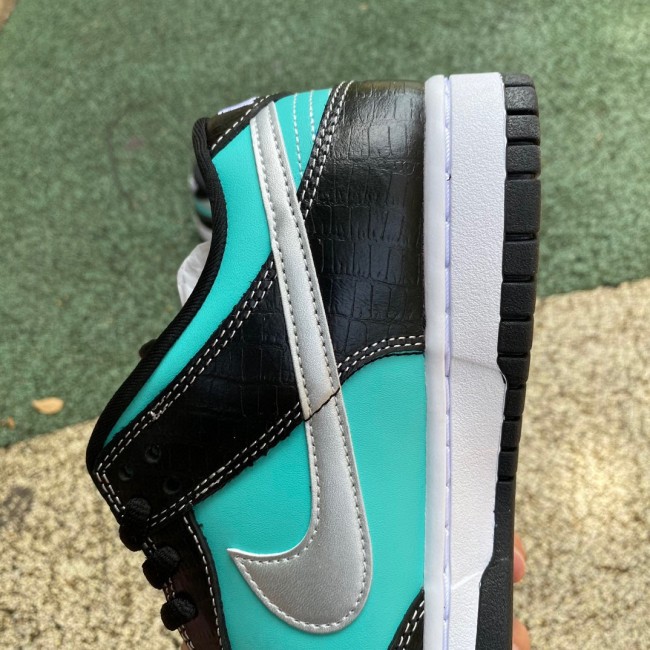 Nike SB Dunk Low Diamond Supply Co. Aqua Blue