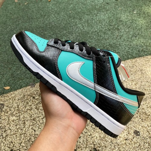 Nike SB Dunk Low Diamond Supply Co. Aqua Blue
