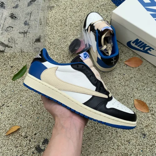 Air Jordan 1 Retro Low OG SP Fragment x Travis Scott