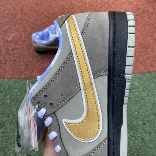 Nike SB Dunk Low Cool Grey Lobster