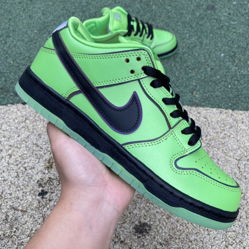 The Powerpuff Girls x Nike SB Dunk Low Buttercup