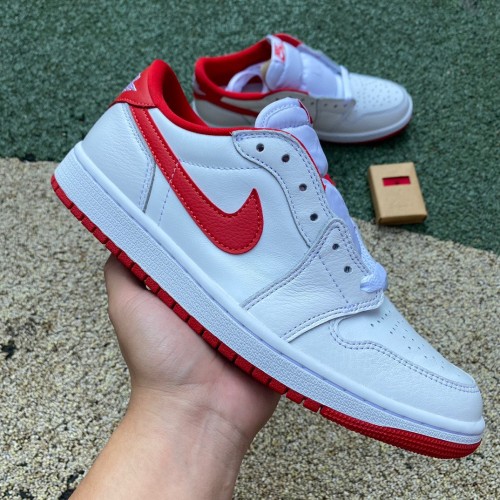 Air Jordan 1 Retro Low OG University Red